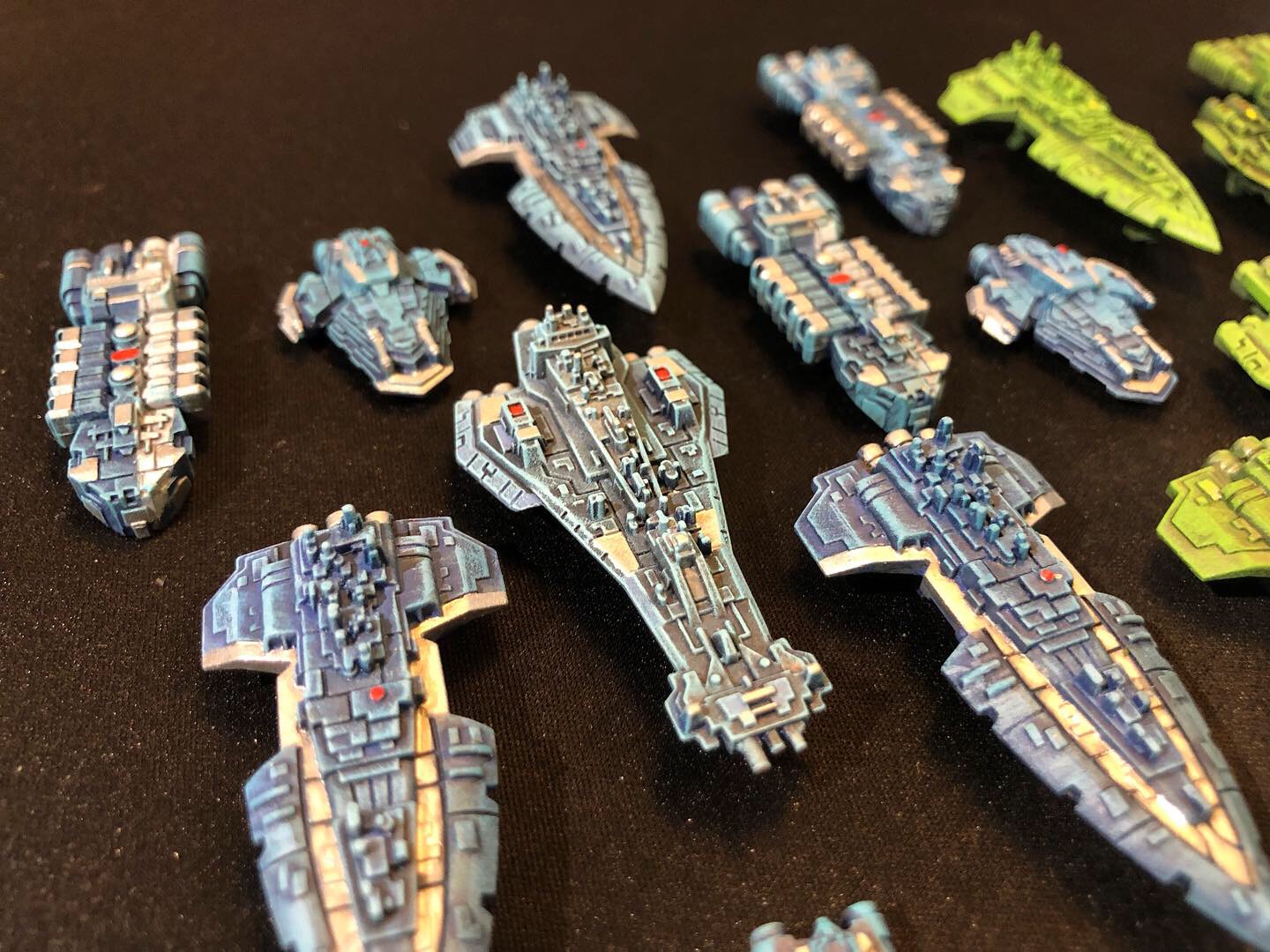 Evan is an Austin, TX based commission painter who has been painting miniatures and models for 20 or more years.